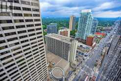 2705 - 8 EGLINTON AVENUE E Toronto