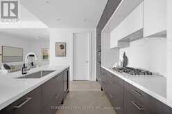 707 - 455 WELLINGTON STREET W Toronto