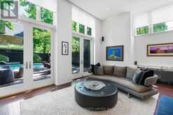 1 HAWTHORN AVENUE Toronto