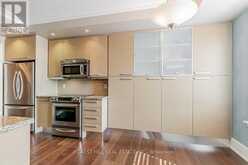 1604B - 660 SHEPPARD AVENUE E Toronto