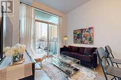 301 - 75 ST NICHOLAS STREET Toronto