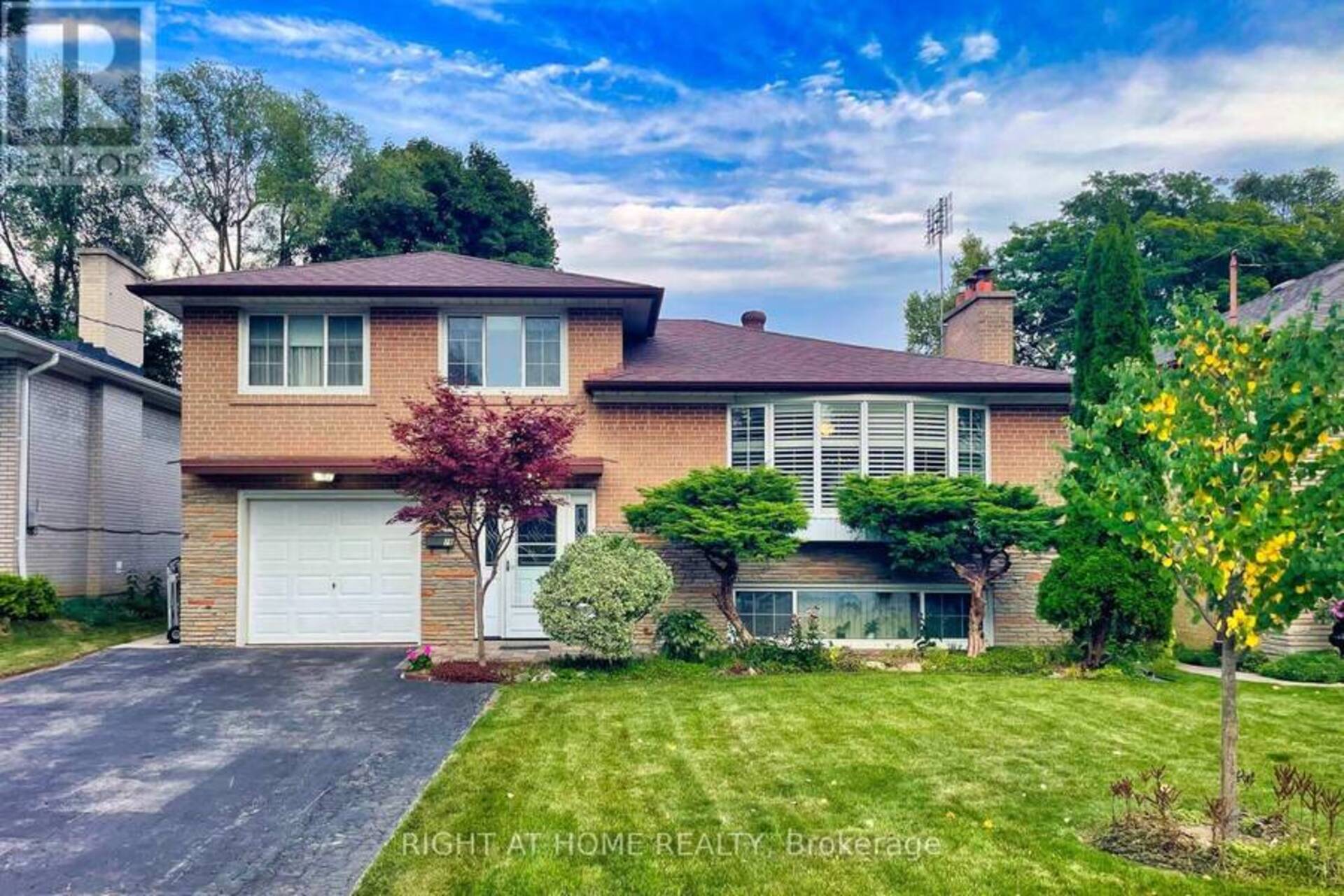 79 HEATHVIEW AVENUE Toronto