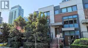 31 OAK STREET Toronto