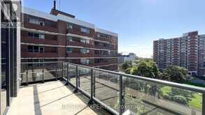 718 - 21 PARK STREET E Mississauga 