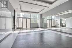 725 - 99 EAGLE ROCK WAY Vaughan 