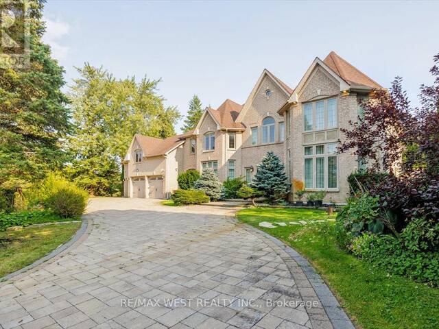 2 WATERFORD LANE Whitchurch-Stouffville Ontario