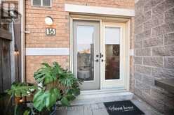 16 - 3985 EGLINTON AVENUE W Mississauga 