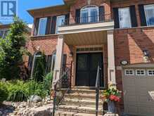 52 SANDBANKS DRIVE Richmond Hill 