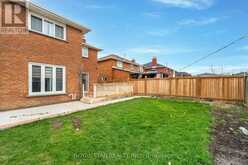 10 HEDGEROW AVENUE Brampton 