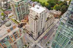 304 - 68 YORKVILLE AVENUE N Toronto