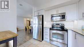 813 - 185 ONEIDA CRESCENT Richmond Hill 