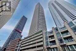 3810 - 2221 YONGE STREET Toronto