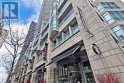 3810 - 2221 YONGE STREET Toronto