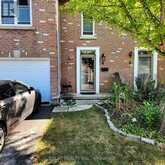 4 - 399 SPRINGBANK AVENUE N Woodstock