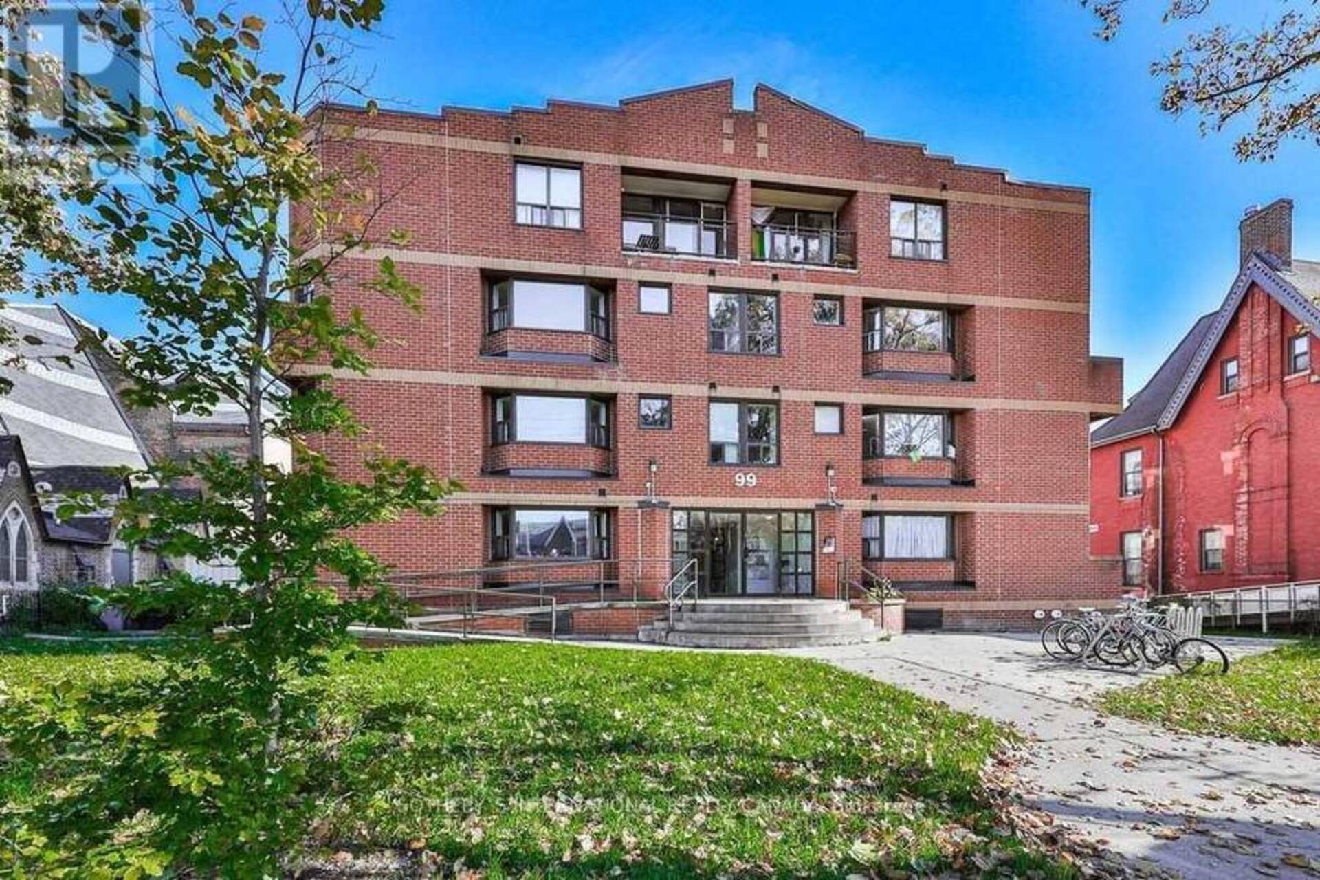 13 - 99 BELLEVUE AVENUE Toronto 