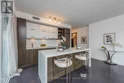 807 - 65 ST MARY STREET Toronto