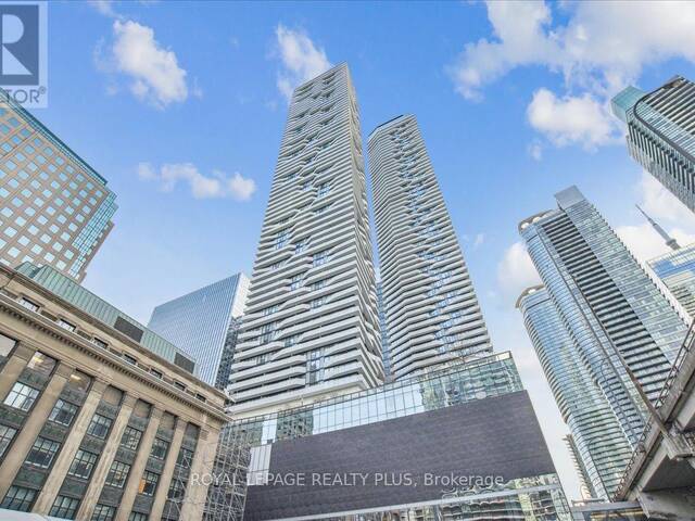 1010 - 100 HARBOUR STREET Toronto Ontario