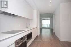 218 - 377 MADISON AVENUE Toronto