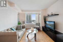 402 - 11 ONEIDA CRESCENT Richmond Hill 