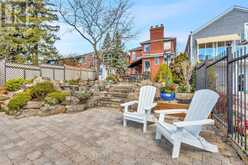 327A LAKE PROMENADE Toronto 