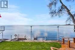 327A LAKE PROMENADE Toronto 