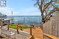 327A LAKE PROMENADE Toronto 