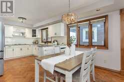 327A LAKE PROMENADE Toronto 