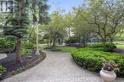 404 - 45 KINGSBRIDGE GARDEN CIRCLE Mississauga 