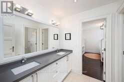 25 HERNE HILL Toronto