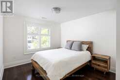 25 HERNE HILL Toronto