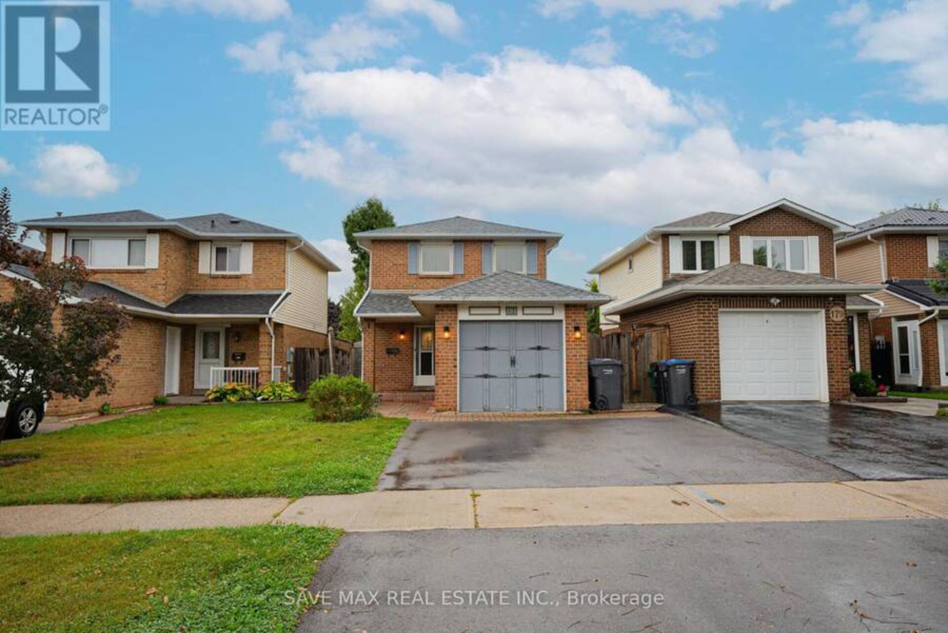 181 SUNFOREST DRIVE Brampton 