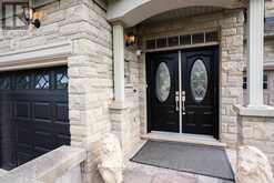 3122 CARDROSS COURT Oakville 