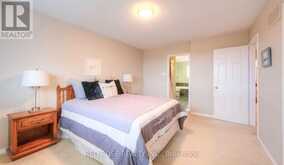 1091 AUGUSTUS DRIVE Burlington 