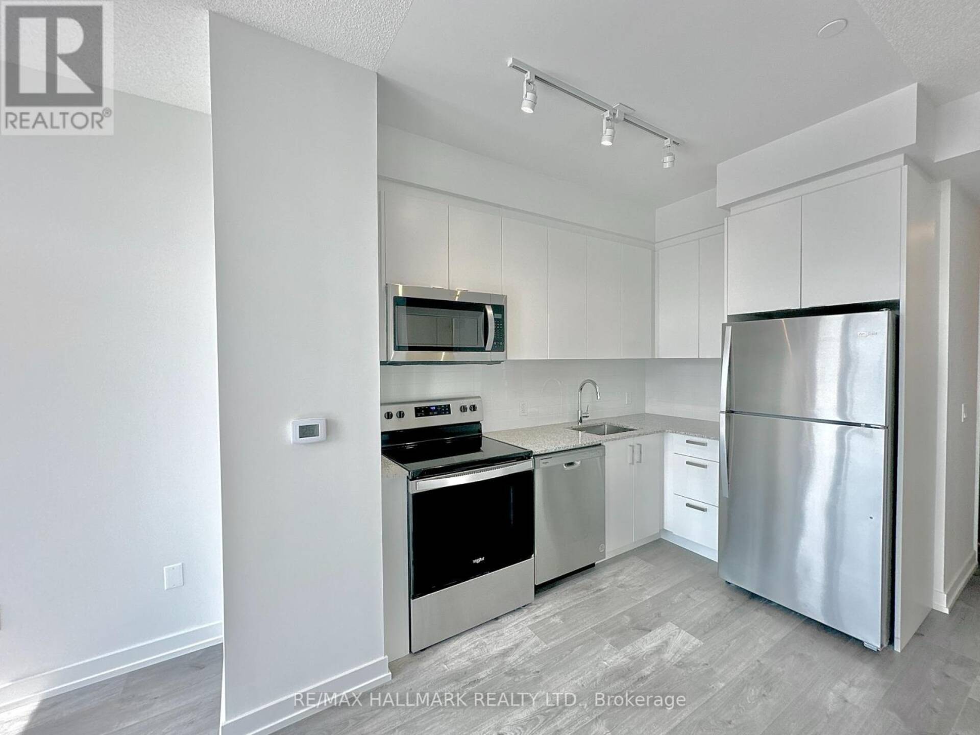 103 - 1010 DUNDAS STREET E Whitby 