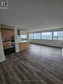 908 - 100 LEEWARD GLENWAY Toronto