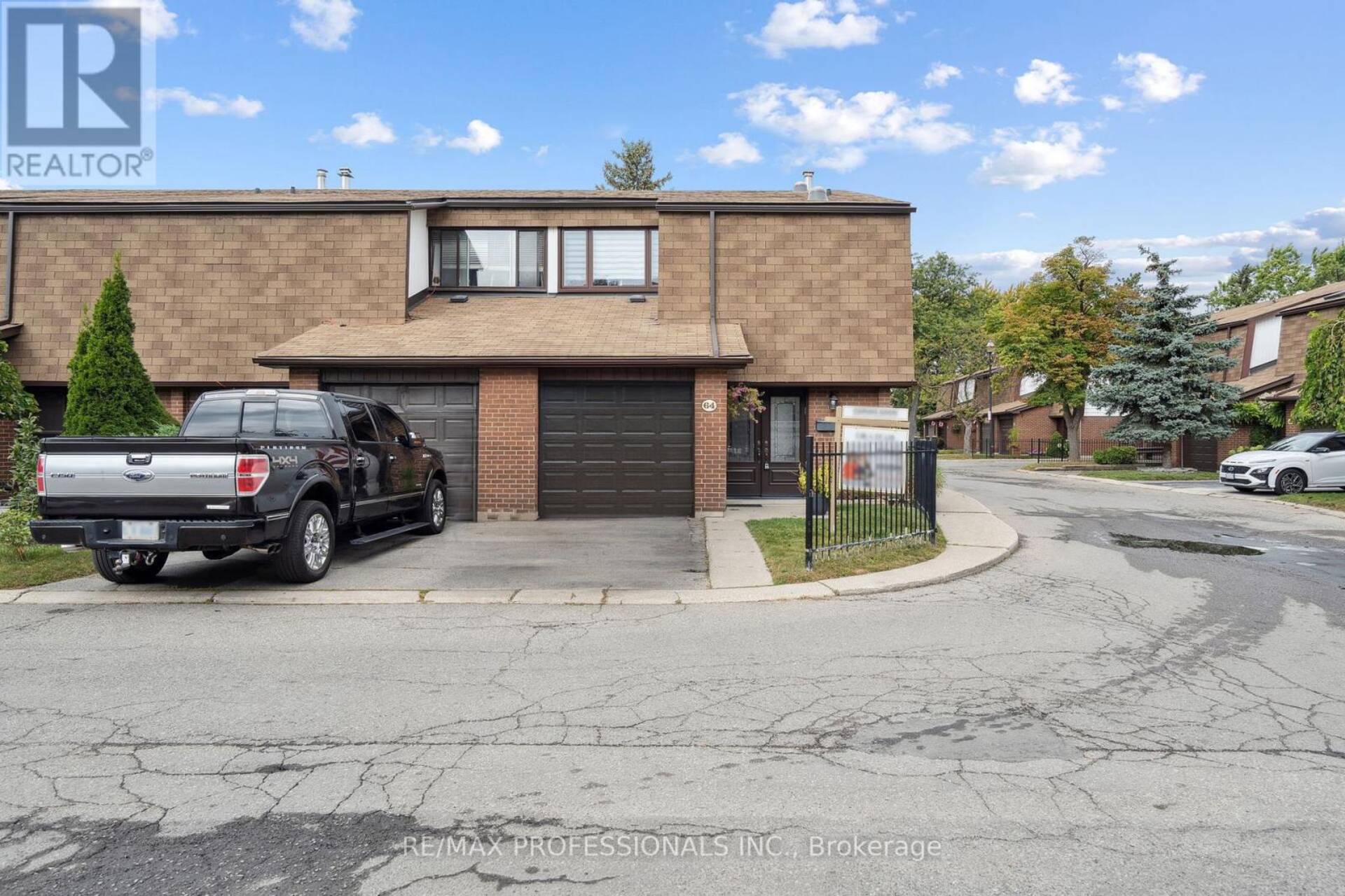 64 - 600 SILVER CREEK BOULEVARD Mississauga 