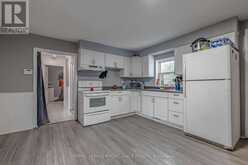 10-12 MANITOU CRESCENT Loyalist