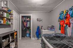 10-12 MANITOU CRESCENT Loyalist