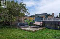 10-12 MANITOU CRESCENT Loyalist