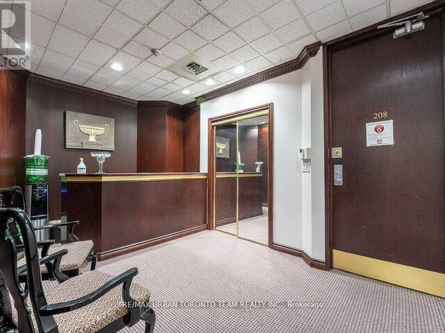 208 - 120 CARLTON STREET Toronto Ontario