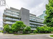 423 - 8 FIELDWAY ROAD Toronto