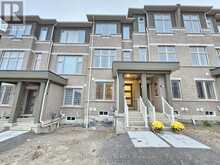 919 CROWSNEST HOLLOW Pickering