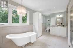 1446 DURHAM STREET Oakville 