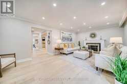 8 ELLIOTWOOD COURT Toronto