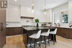 2082 BRIDGE ROAD W Oakville 