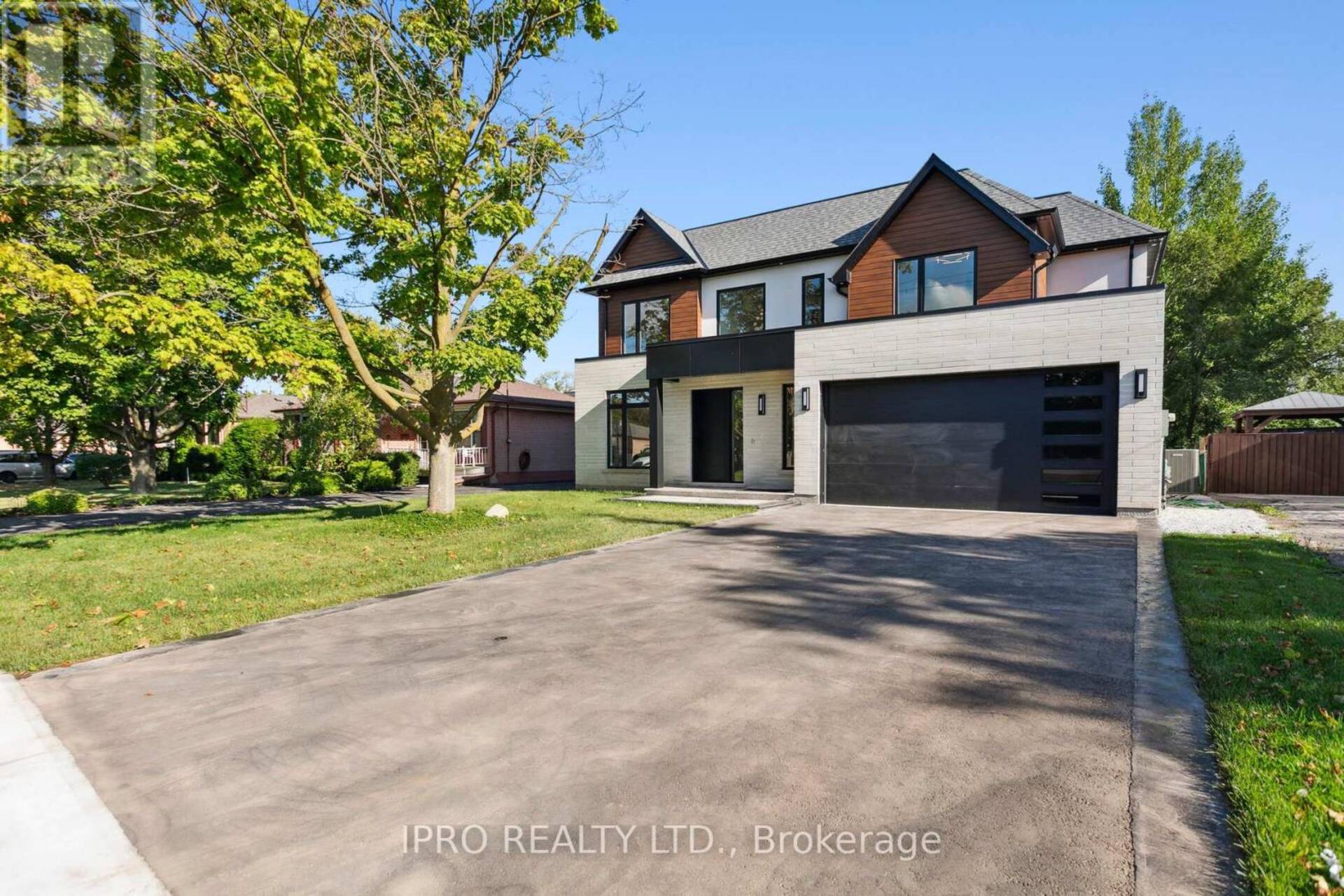 2082 BRIDGE ROAD W Oakville 