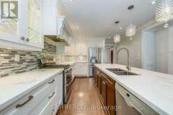 1135 MONTROSE ABBEY DRIVE Oakville 