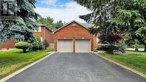 52 FAIRHOLME DRIVE Markham 