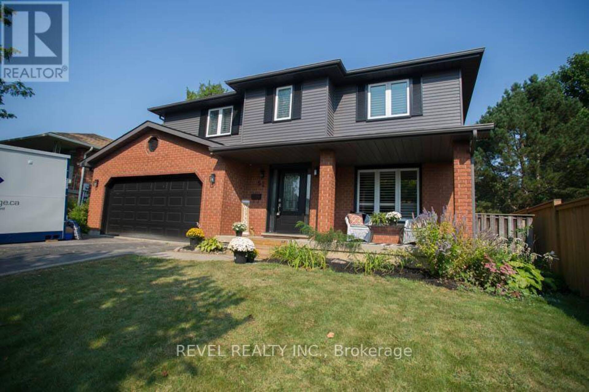 52 BECKETT DRIVE Brantford