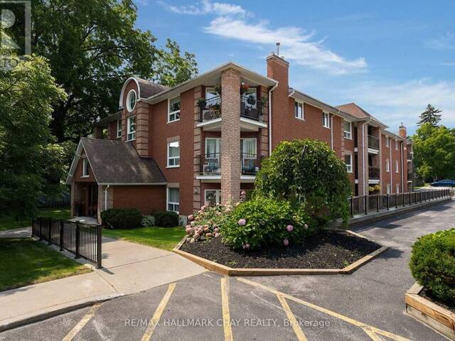 303 - 131 CLAPPERTON STREET Barrie Ontario